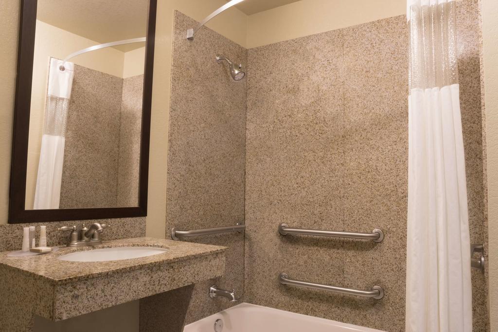 האמבל Best Western Houston Bush Iah Intercontinental Airport Inn מראה חיצוני תמונה